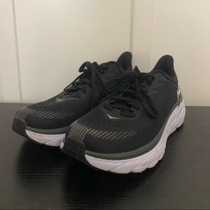 Hoka One One Clifton 7